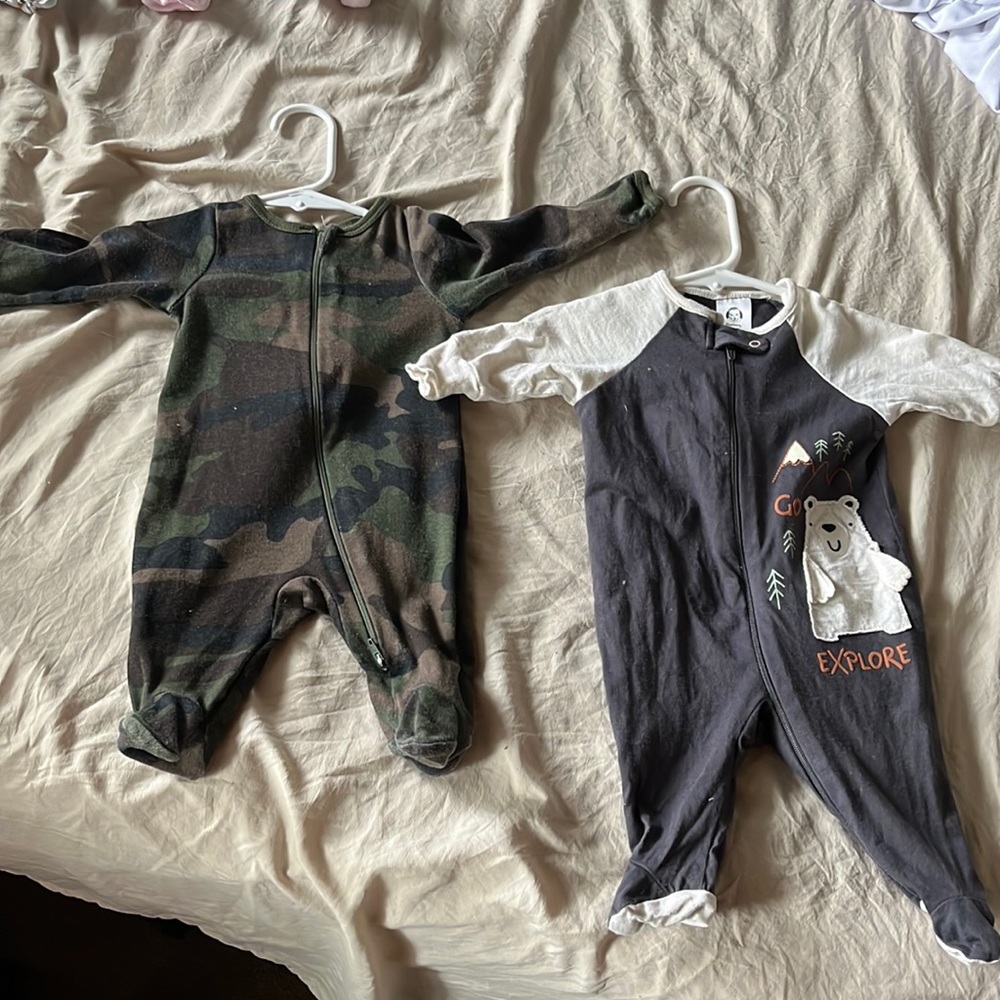 Set of BABY PAJAMAS